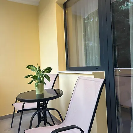 Cozy 2 Bedroom Getaway *